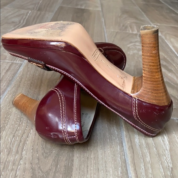 COACH Burgundy Red Heel Pumps. - Picture 6 of 6